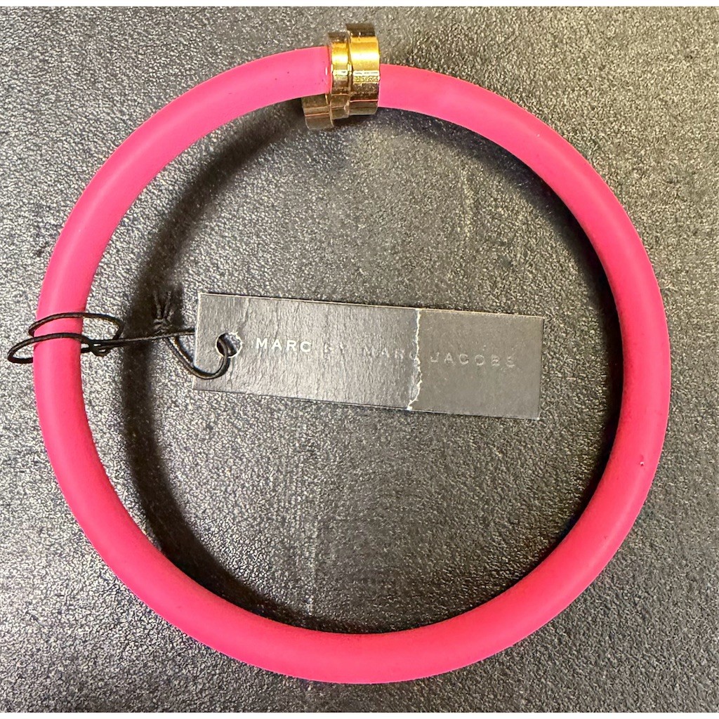 Marc By Marc Jacobs Bracelet Pink Hinged Bangle Logo Clasp Signed 28$
